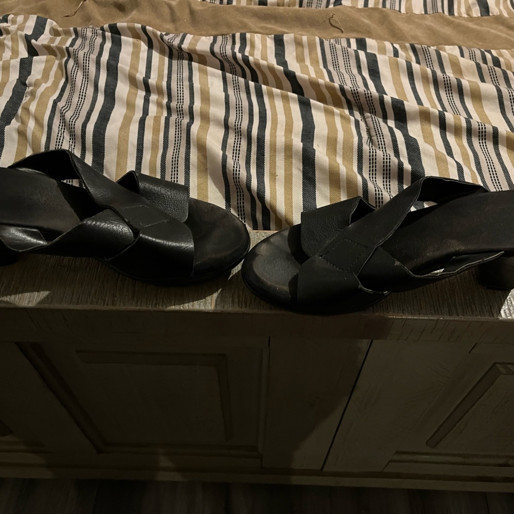 Low Heel Sandals